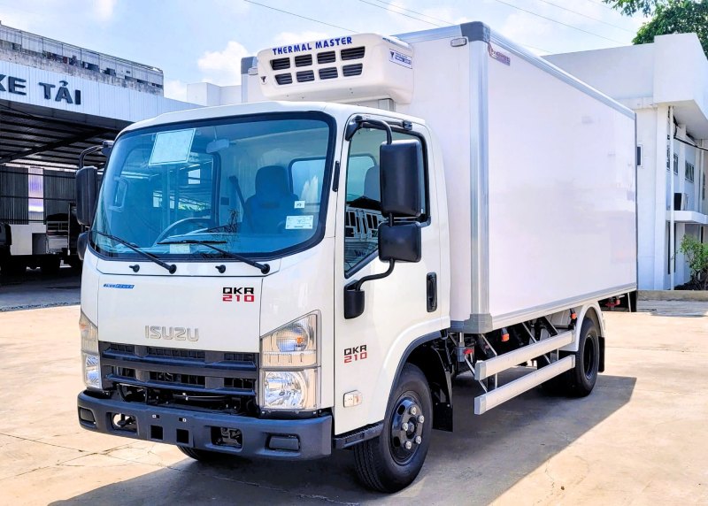 Isuzu QKR 210 đông lạnh