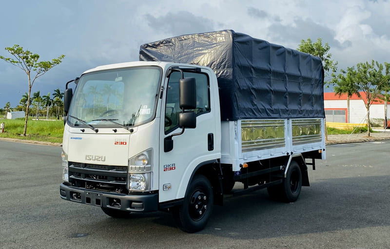 Ngoại thất Isuzu QKR 230